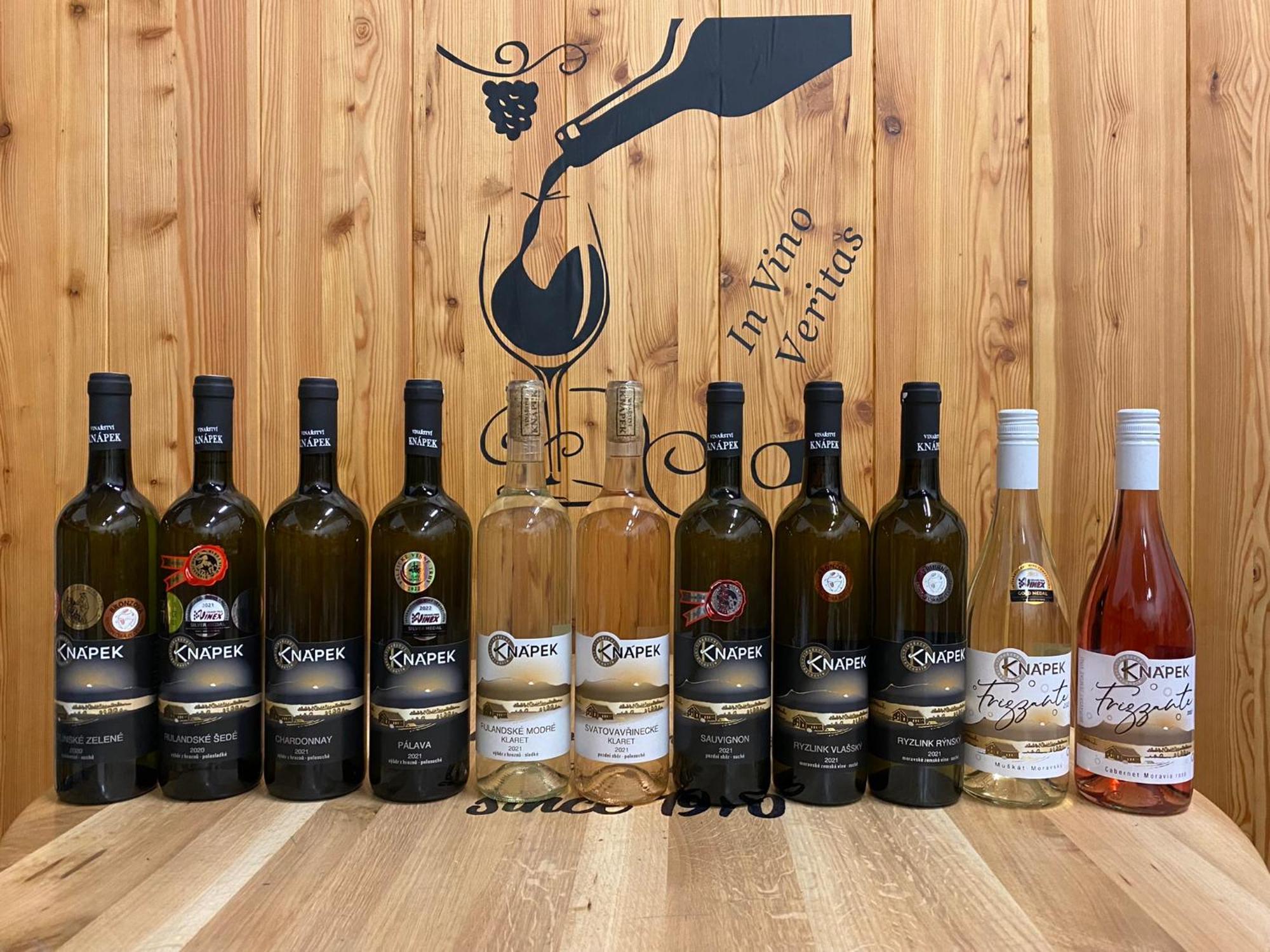 Vinarstvi & Penzion Knapek Strachotin酒店 外观 照片
