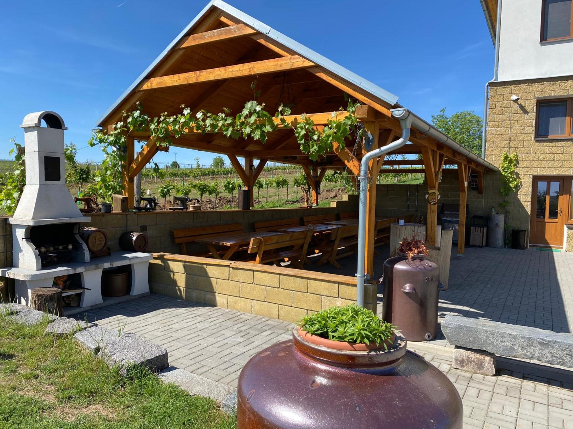 Vinarstvi & Penzion Knapek Strachotin酒店 外观 照片